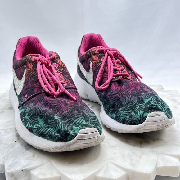 EUC NIKE ROSHE RUN US 7Y EUR 40 PALM TREE FLORAL 677784-602 GS PINK YOUTH - Picture 3 of 12